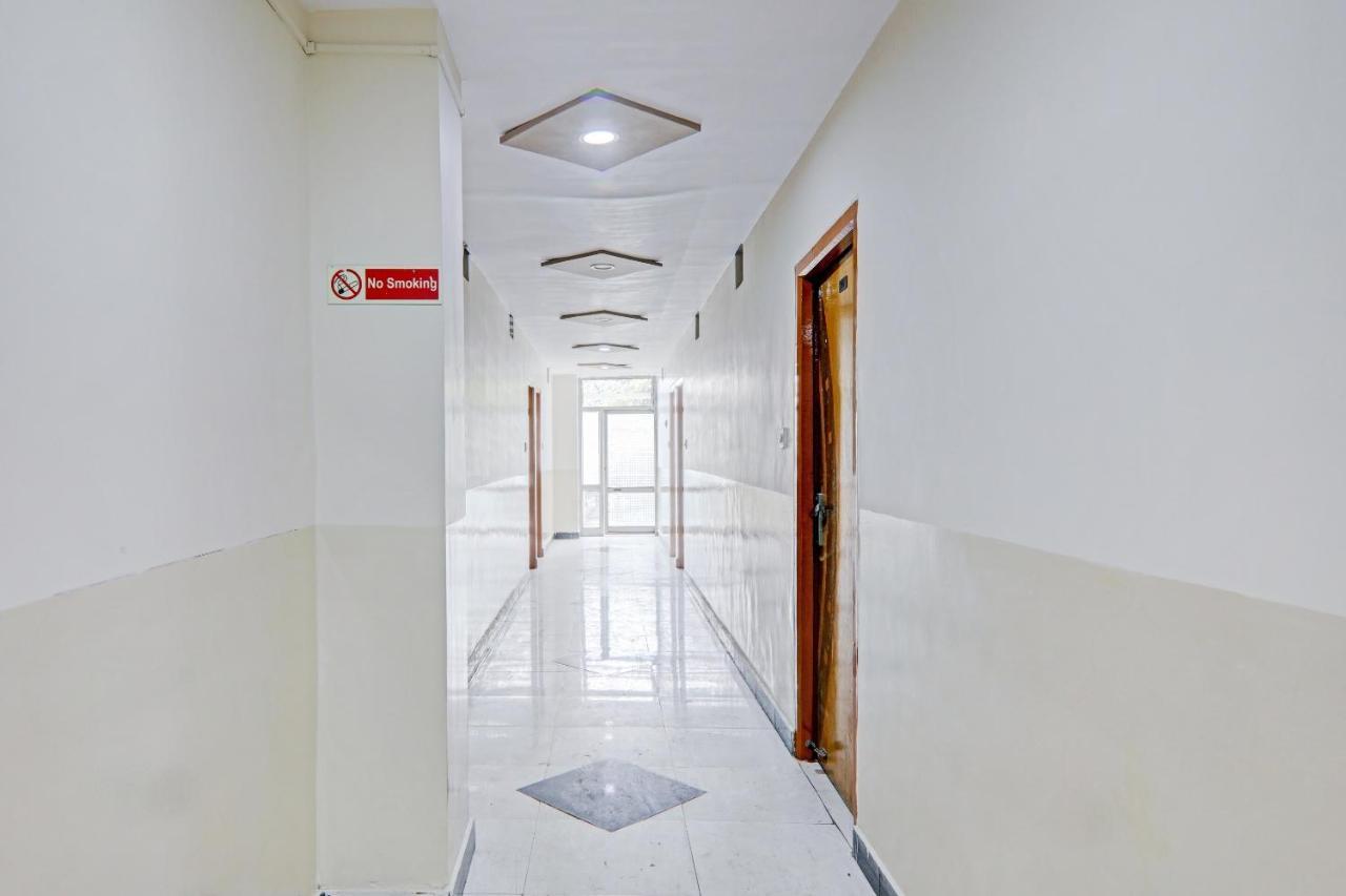 Oyo 27695 Hotel Relation Kanpur Exterior foto