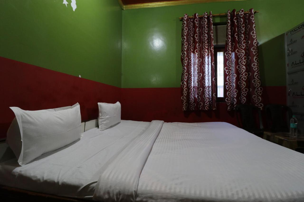 Oyo 27695 Hotel Relation Kanpur Exterior foto