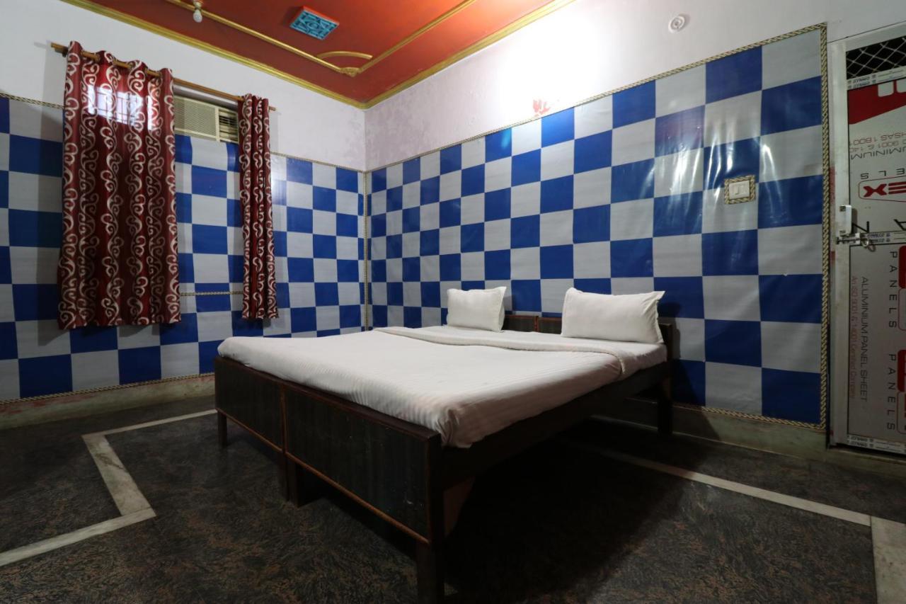 Oyo 27695 Hotel Relation Kanpur Exterior foto