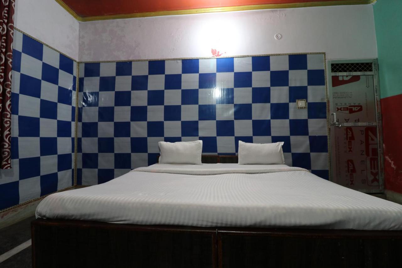 Oyo 27695 Hotel Relation Kanpur Exterior foto