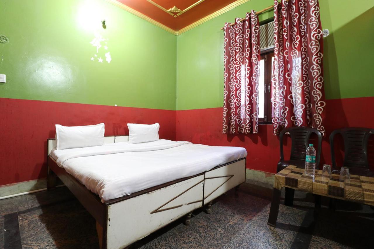 Oyo 27695 Hotel Relation Kanpur Exterior foto