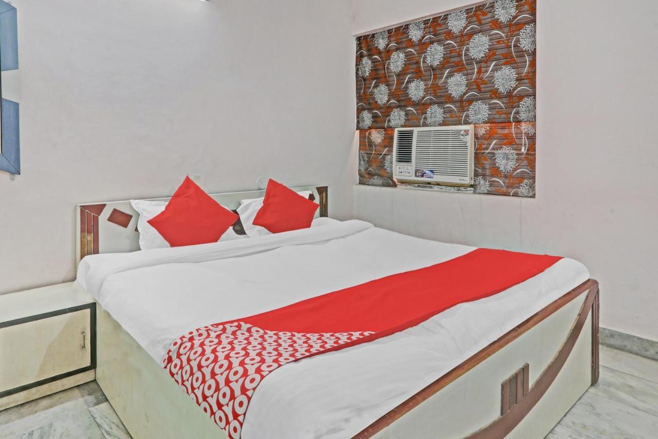 Oyo 27695 Hotel Relation Kanpur Exterior foto
