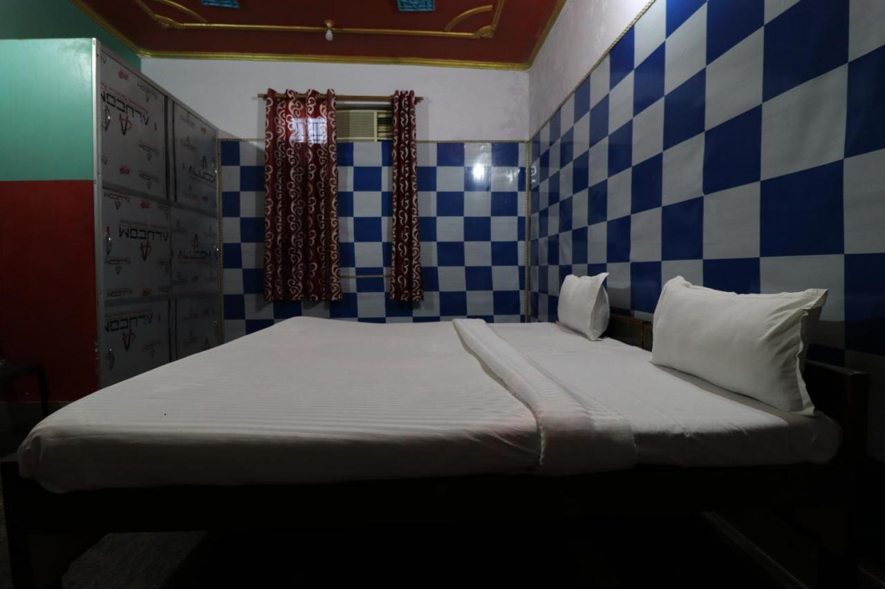Oyo 27695 Hotel Relation Kanpur Exterior foto